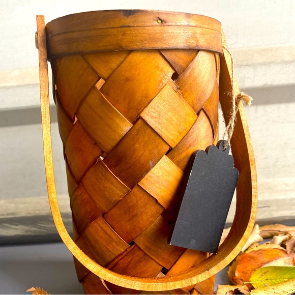 Primitive Handmade Basket With Handle And Chalk Tag - Picture 3 of 10